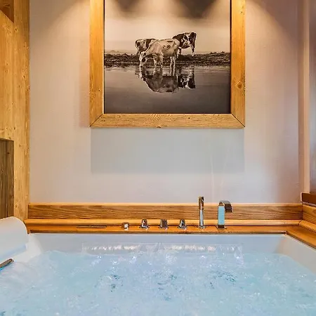 La Stua Bed & Breakfast 4*