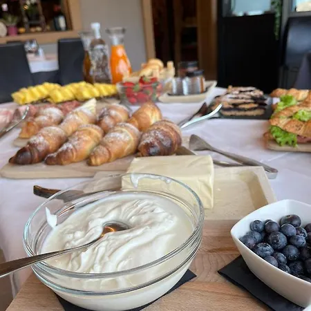 La Stua Frühstückspension Erbezzo
